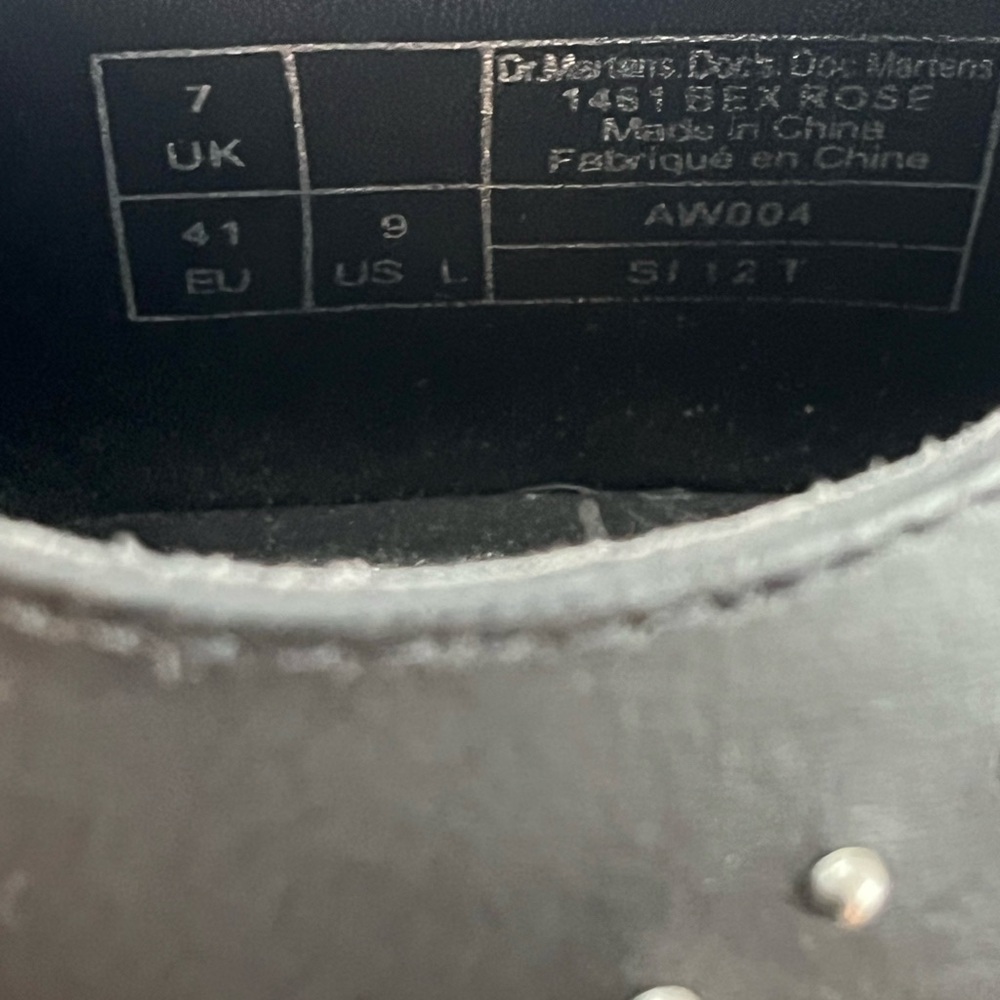 Black Floral Skull Lace-Up Shoes for Women - Picture 7 of 8